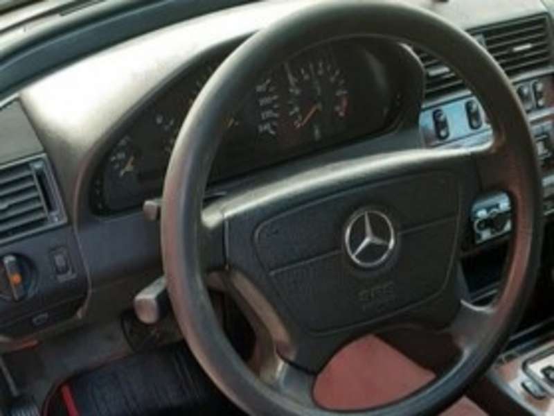 Mercedes C 180, 1999 il, 1.8 L, 324 000 km