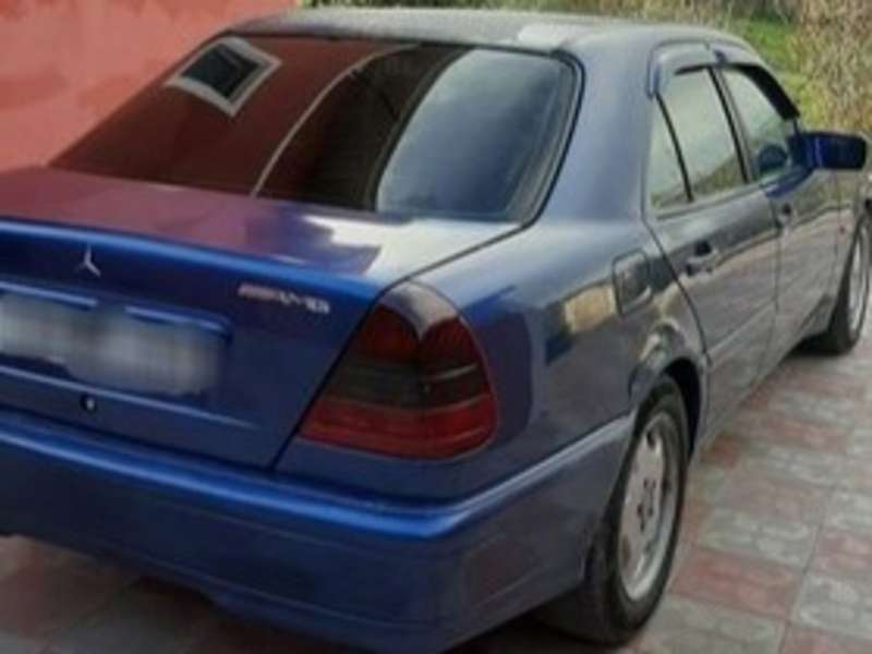 Mercedes C 180, 1999 il, 1.8 L, 324 000 km