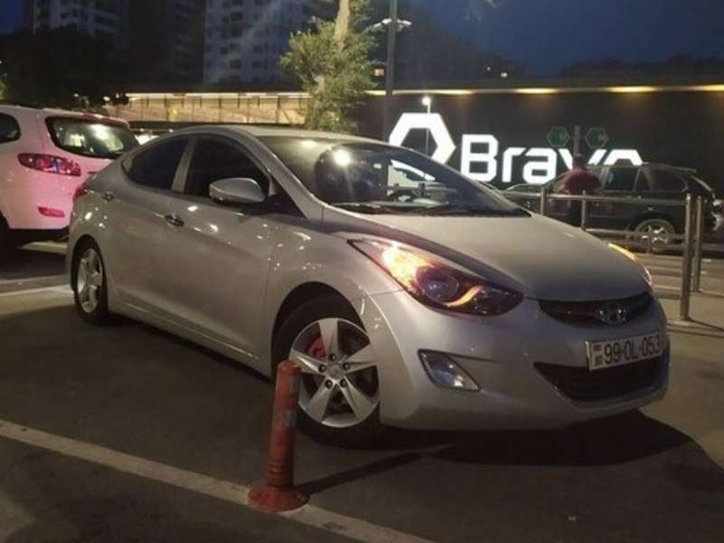 Hyundai Elantra, 2010 il, 1.6 L, 170 000 km