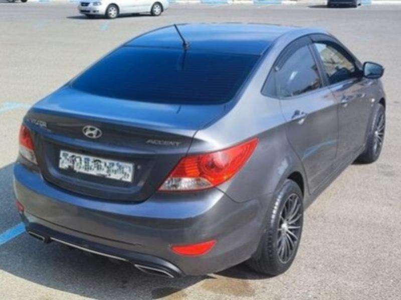 Hyundai Accent, 2012 il, 1.6 L, 192 000 km