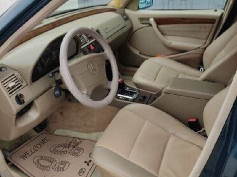 Mercedes C 230, 1998 il, 2.3 L, 268 000 km