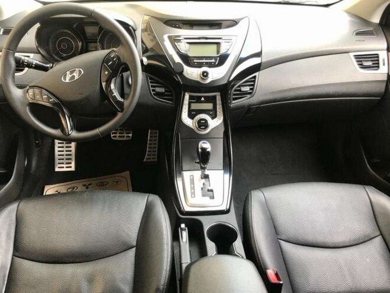 Hyundai Elantra, 2011 il, 1.8 L, 131 000 km