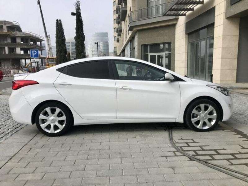 Hyundai Elantra, 2011 il, 1.8 L, 131 000 km