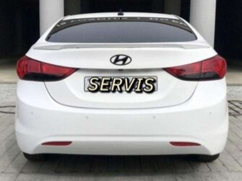 Hyundai Elantra, 2011 il, 1.8 L, 131 000 km
