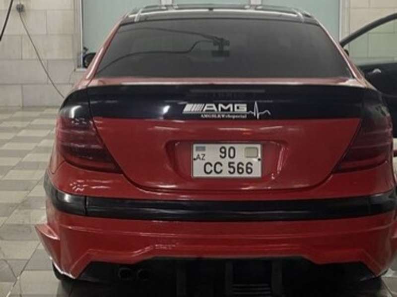 Mercedes C 230, 2002 il, 2.3 L, 300 000 km