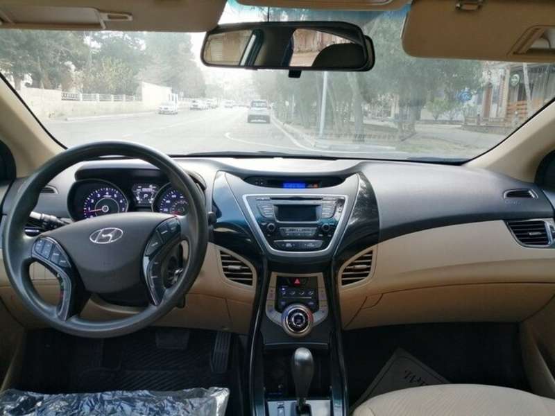 Hyundai Elantra, 2013 il, 1.8 L, 108 292 km