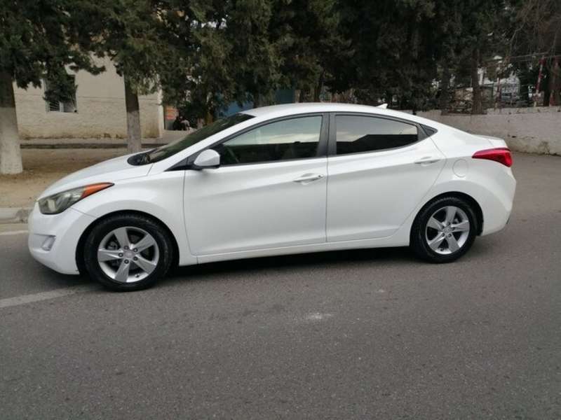 Hyundai Elantra, 2013 il, 1.8 L, 108 292 km