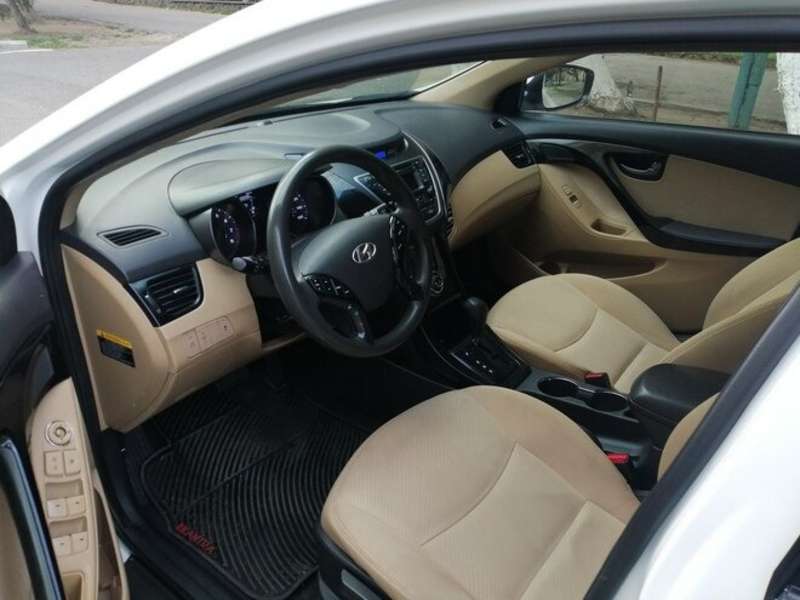 Hyundai Elantra, 2013 il, 1.8 L, 108 292 km