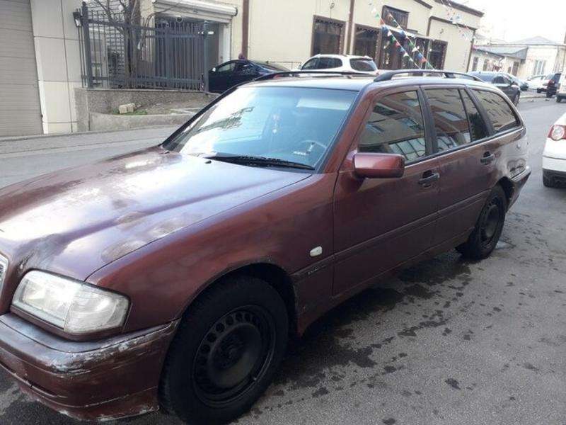 Mercedes C 180, 2000 il, 1.8 L, 400 000 km