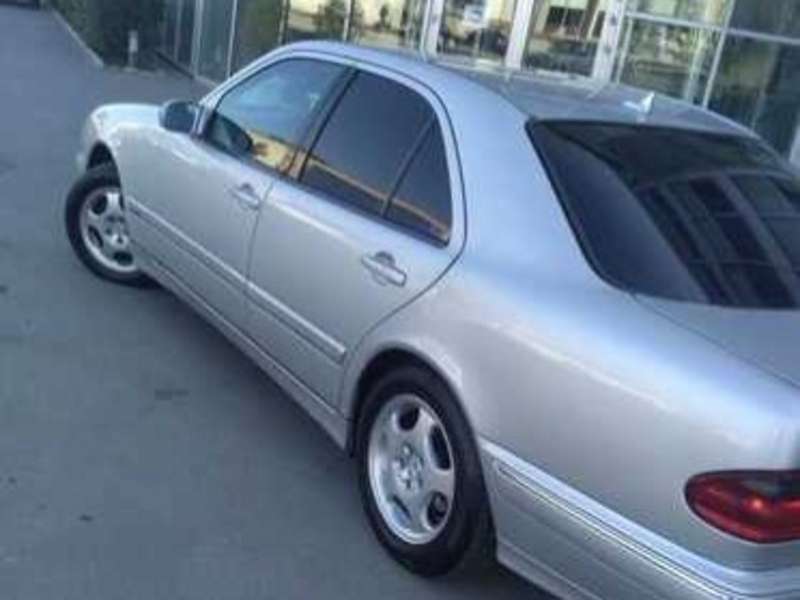 Mercedes E 200, 2001 il, 2.0 L, 273 000 km