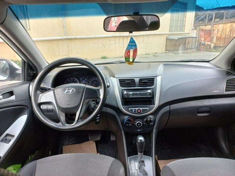 Hyundai Accent, 2012 il, 1.4 L, 158 000 km