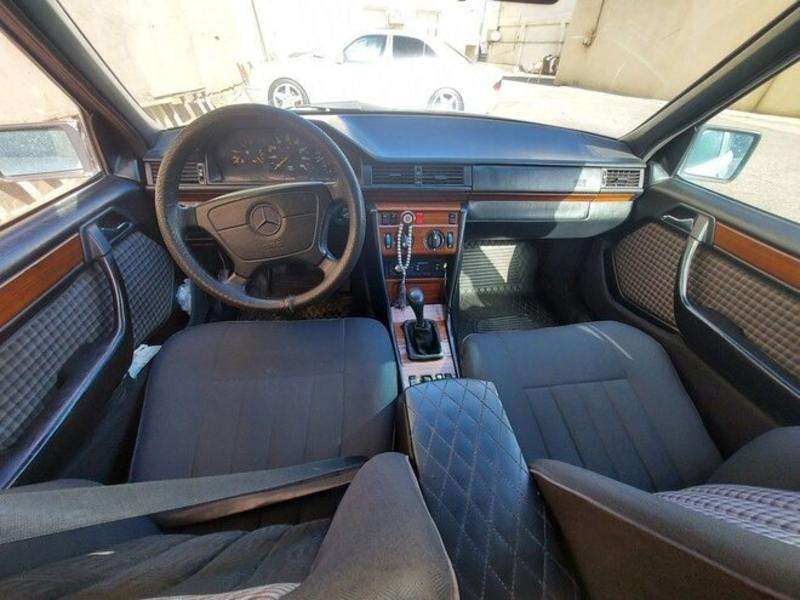 Mercedes E 200, 1994 il, 2.0 L, 292 000 km