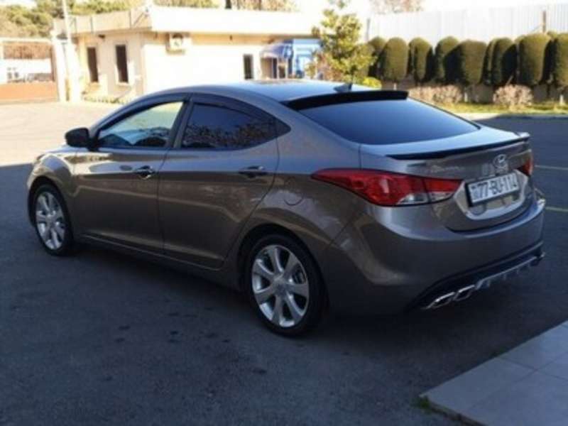 Hyundai Elantra, 2011 il, 1.8 L, 101 952 km