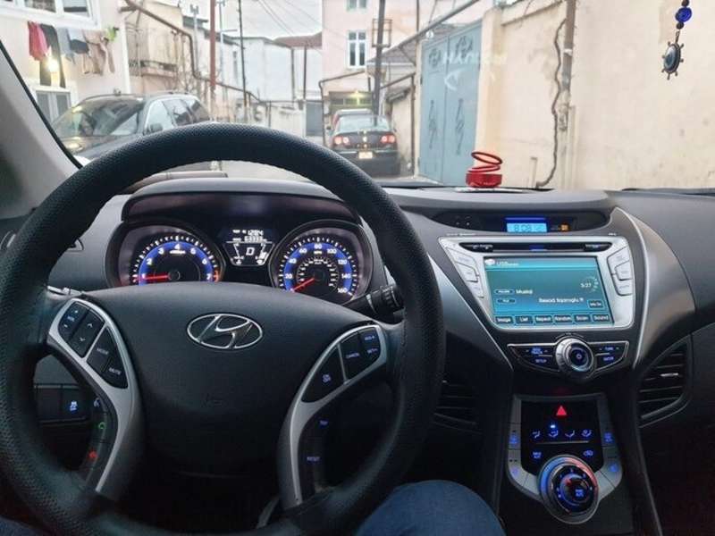 Hyundai Elantra, 2011 il, 1.8 L, 101 952 km