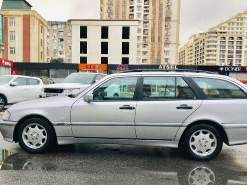 Mercedes C 220, 1999 il, 2.2 L, 265 789 km