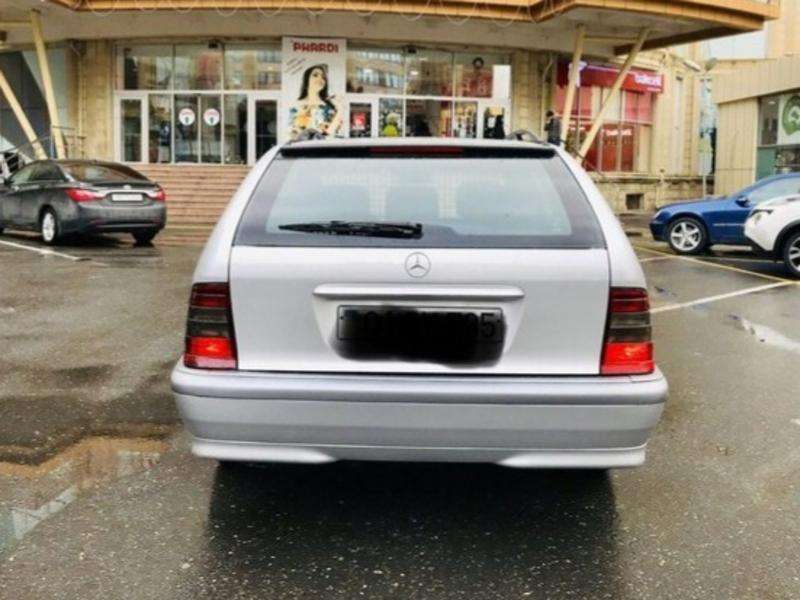 Mercedes C 220, 1999 il, 2.2 L, 265 789 km