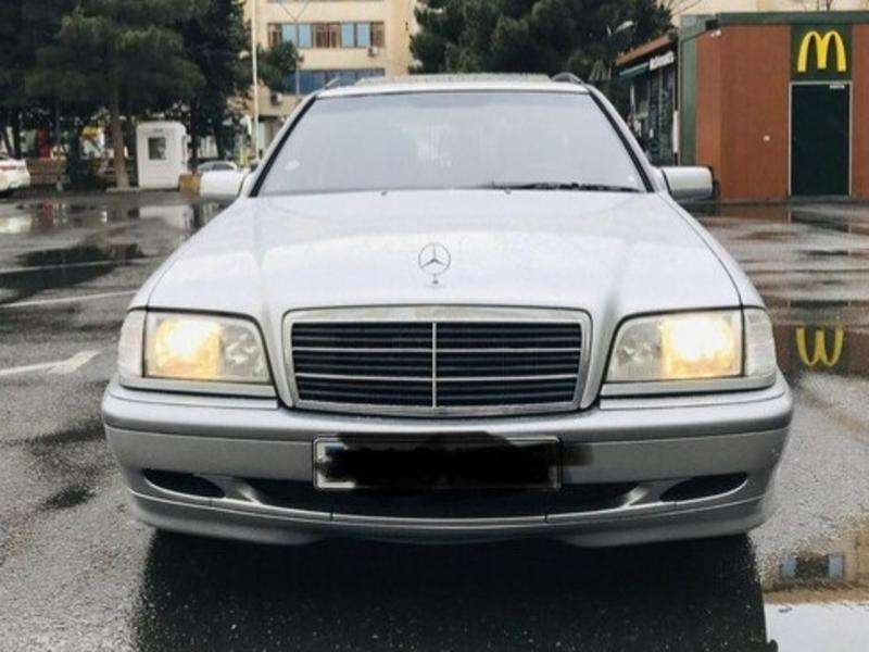 Mercedes C 220, 1999 il, 2.2 L, 265 789 km
