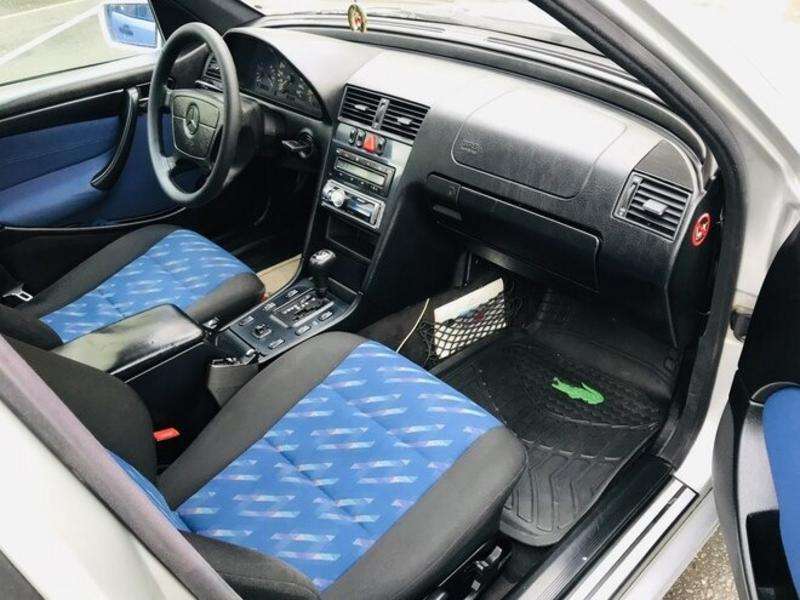 Mercedes C 220, 1999 il, 2.2 L, 265 789 km