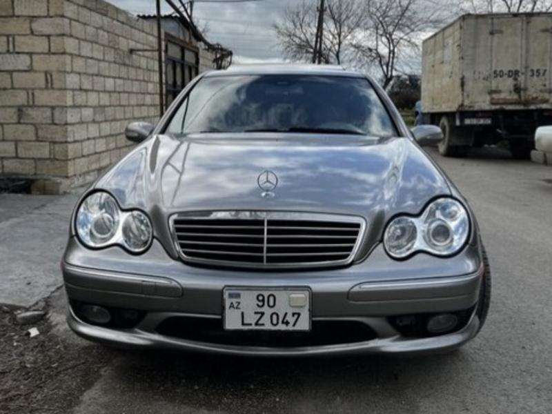 Mercedes C 230, 2005 il, 2.5 L, 380 000 km