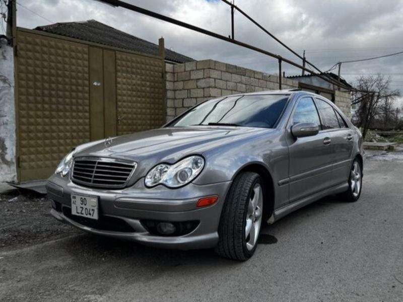 Mercedes C 230, 2005 il, 2.5 L, 380 000 km