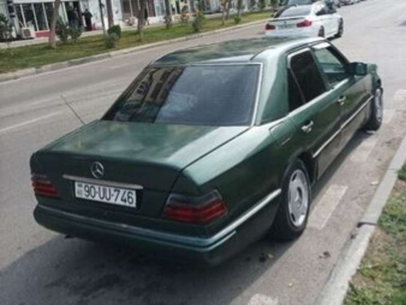 Mercedes E 200, 1993 il, 2.0 L, 456 892 km