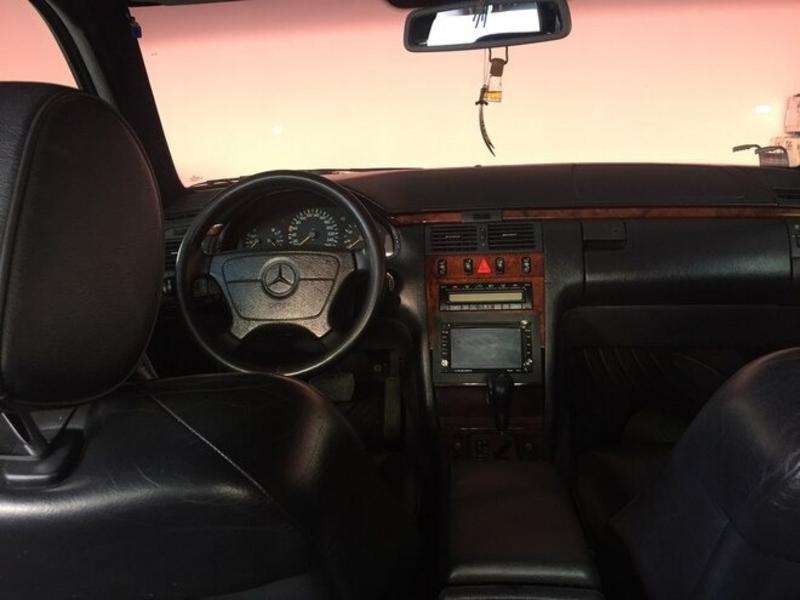 Mercedes E 280, 1999 il, 2.8 L, 382 242 km