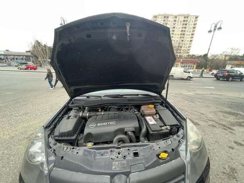 Opel Astra, 2006 il, 1.3 L, 301 000 km