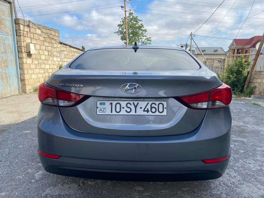 Hyundai Elantra, 2014 il, 1.8 L, 85 000 km