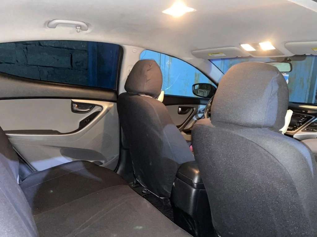 Hyundai Elantra, 2014 il, 1.8 L, 85 000 km
