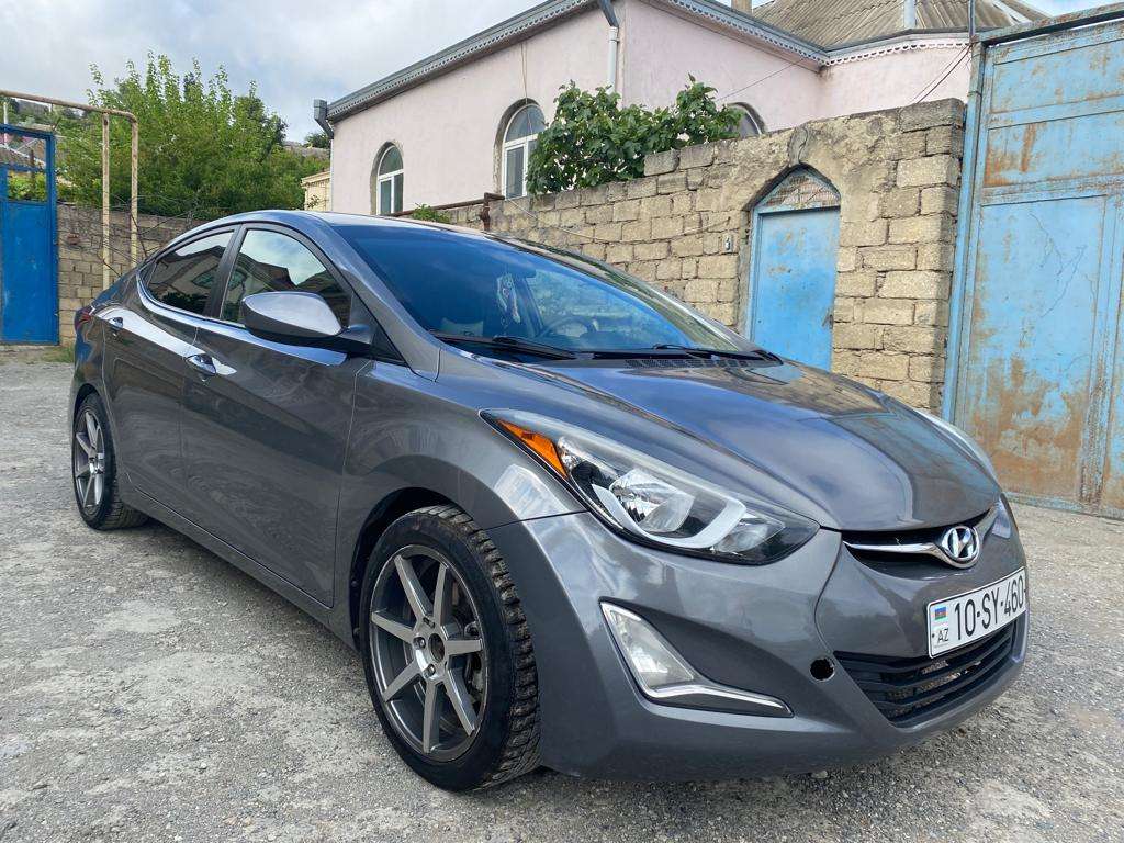 Hyundai Elantra, 2014 il, 1.8 L, 85 000 km
