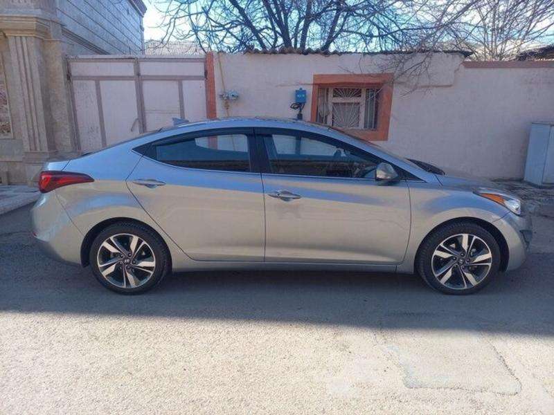 Hyundai Elantra, 2014 il, 1.8 L, 65 000 km