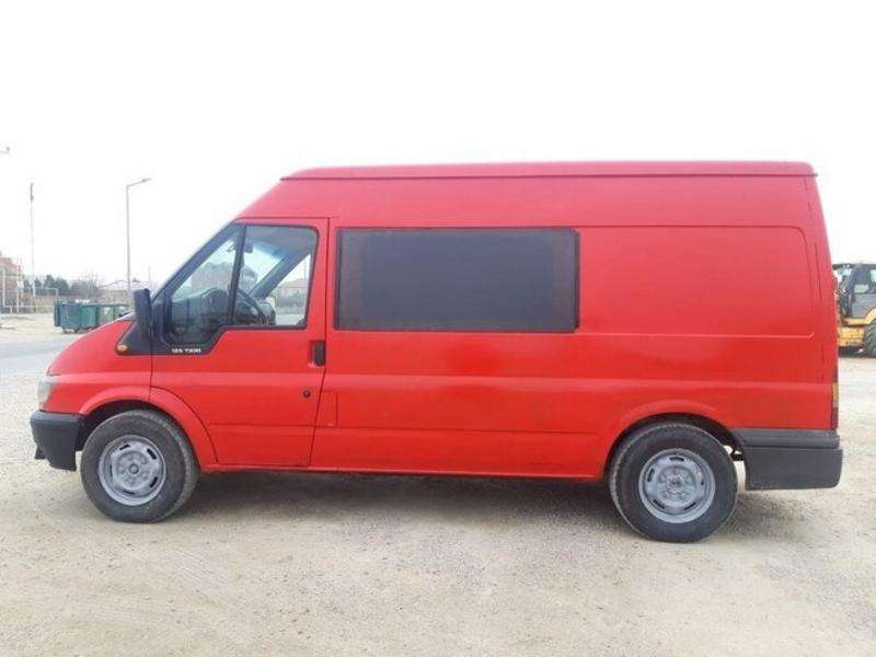 Ford Transit, 2002 il, 2.4 L, 700 000 km