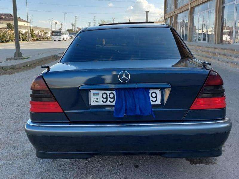 Mercedes C 240, 1999 il, 2.4 L, 274 500 km