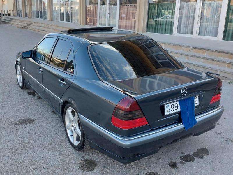 Mercedes C 240, 1999 il, 2.4 L, 274 500 km