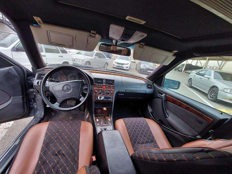 Mercedes C 240, 1999 il, 2.4 L, 274 500 km