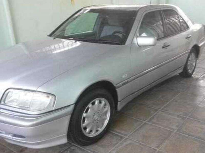 Mercedes C 240, 1999 il, 2.4 L, 259 000 km