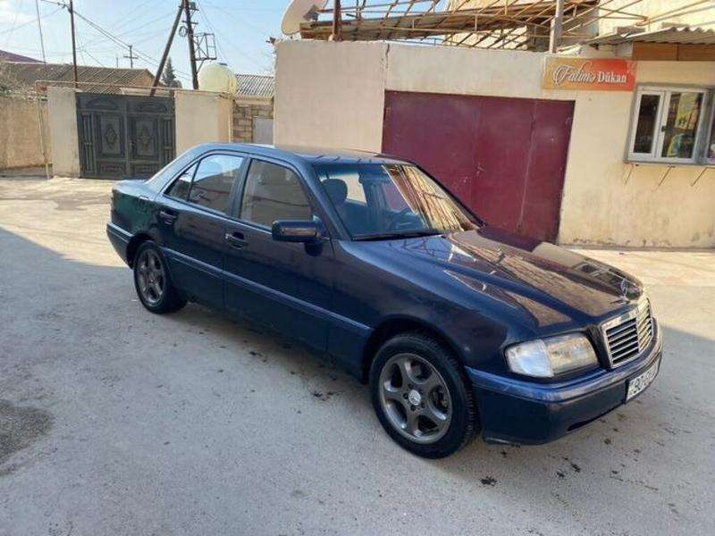 Mercedes C 180, 1995 il, 1.8 L, 370 000 km