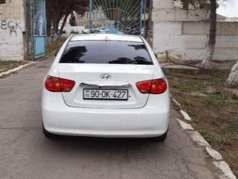 Hyundai Elantra, 2009 il, 2.0 L, 220 000 km