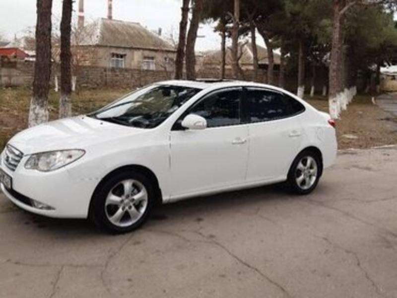 Hyundai Elantra, 2009 il, 2.0 L, 220 000 km