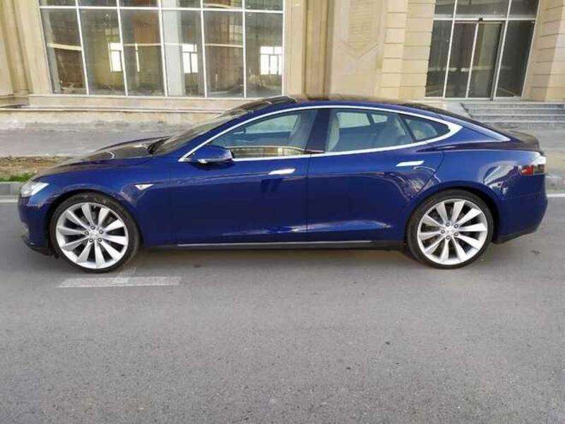 Tesla Model S, 2015 il, 0 L, 18 000 km