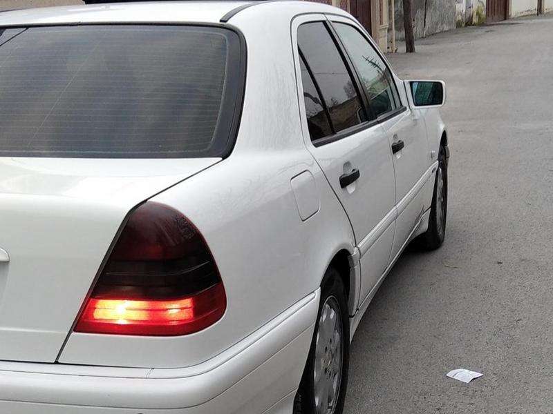 Mercedes C 200, 1998 il, 2.0 L, 334 559 km