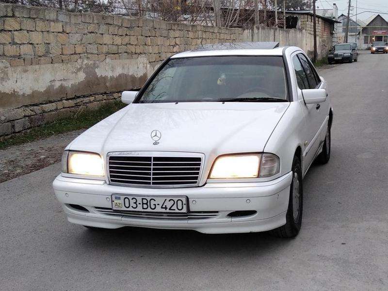 Mercedes C 200, 1998 il, 2.0 L, 334 559 km