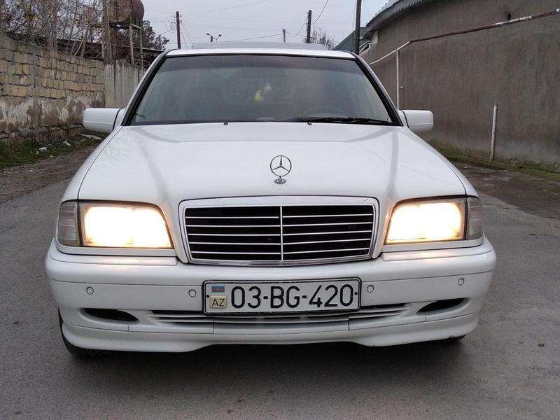 Mercedes C 200, 1998 il, 2.0 L, 334 559 km