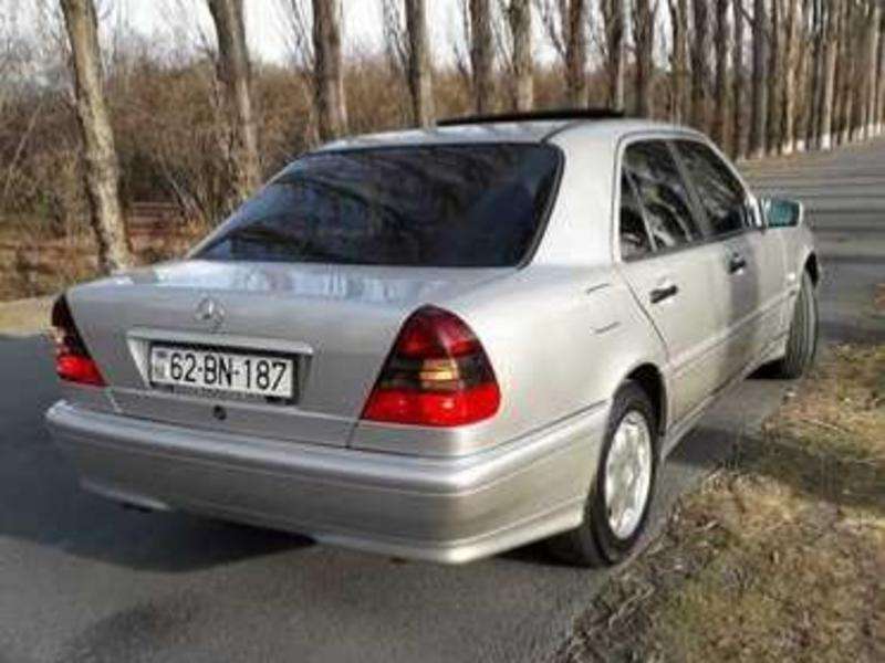 Mercedes C 200, 1997 il, 2.0 L, 230 000 km