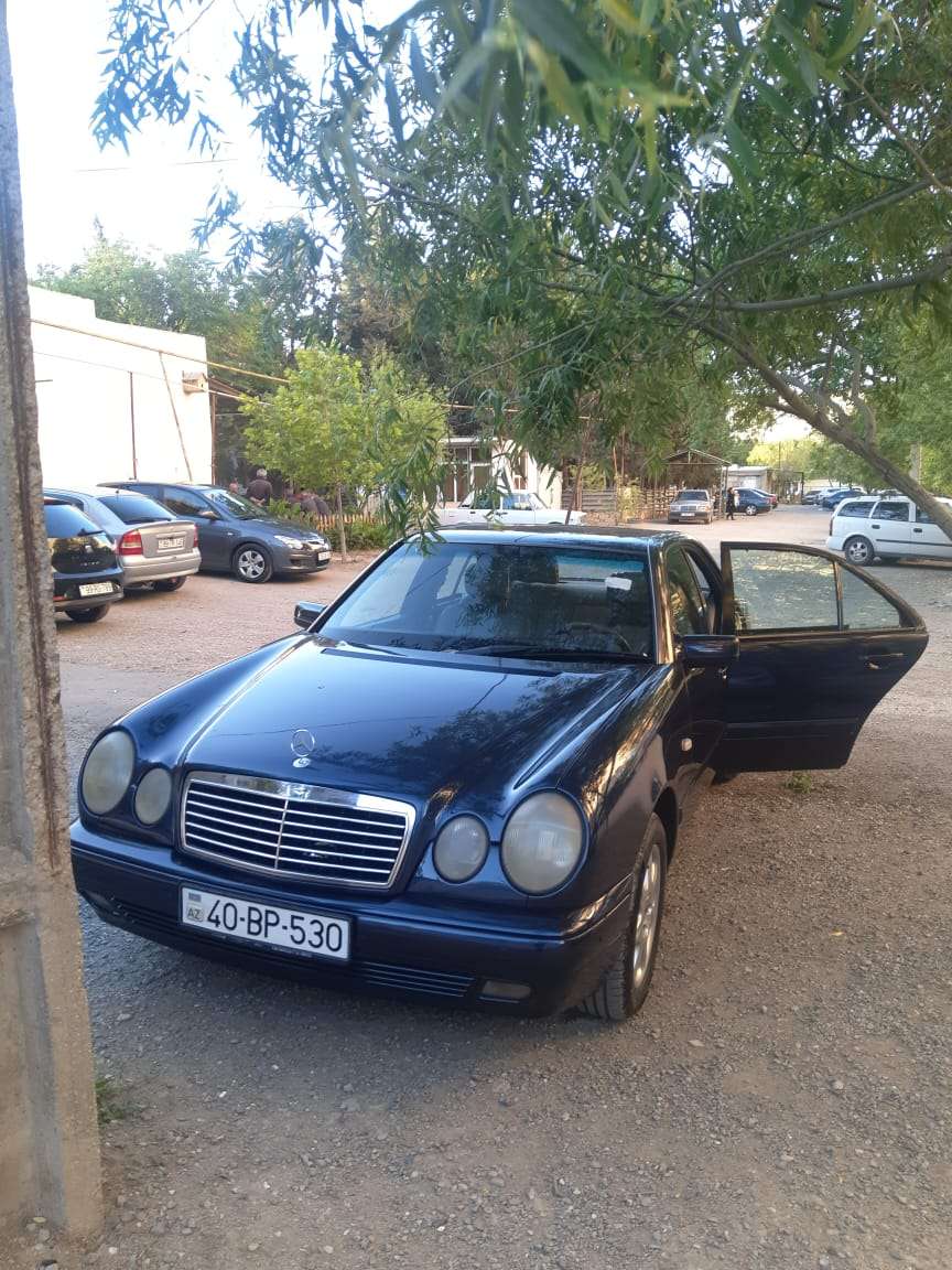 Mercedes E 200, 1997 il, 2.0 L, 354 000 km