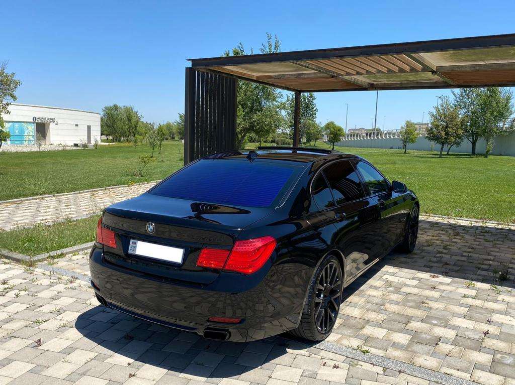 BMW 740, 2010 il, 3.0 L, 153 000 km