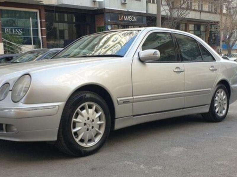 Mercedes E 220, 2000 il, 2.2 L, 254 780 km