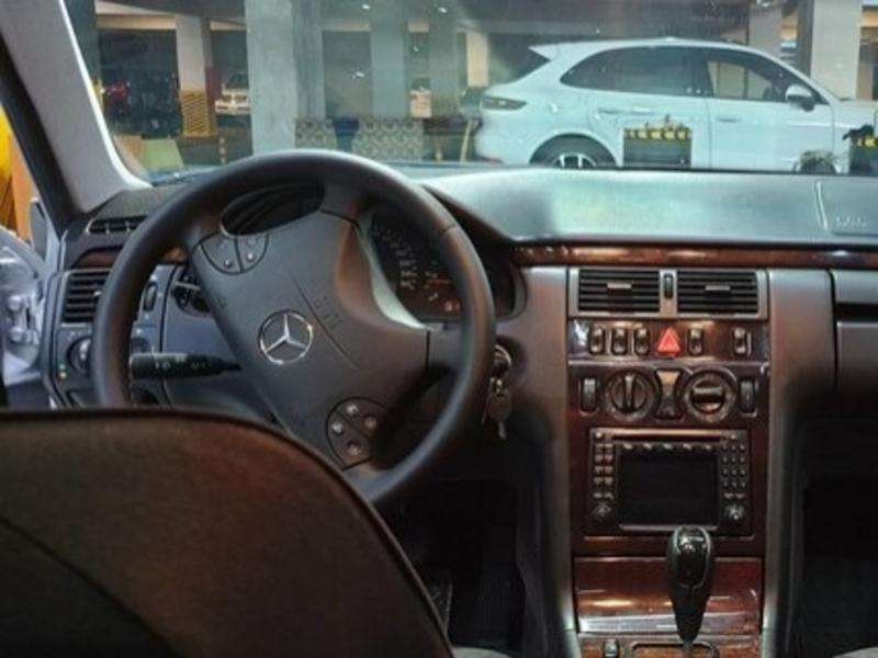 Mercedes E 220, 2000 il, 2.2 L, 254 780 km