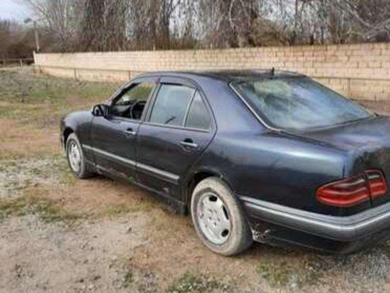 Mercedes E 220, 2000 il, 2.2 L, 354 752 km