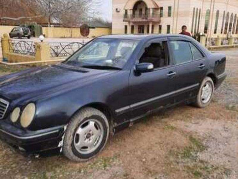 Mercedes E 220, 2000 il, 2.2 L, 354 752 km